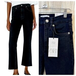 NEW! ZARA MID RISE CROPPED Ankle Flare Jeans Black Size 2 Womens Stretch…